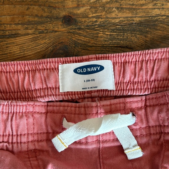 Girls old navy shorts / size L (10-12) - Picture 2 of 3